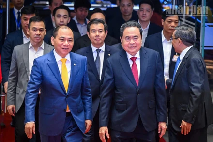 Chủ tịch Quốc hội Trần Thanh Mẫn dự Lễ trao giải VinFuture 2025.