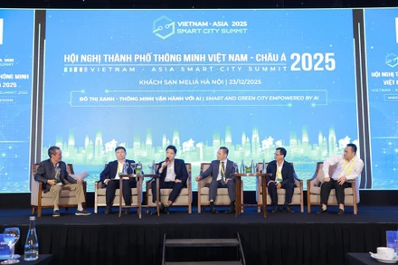 Tọa đàm về phương thức quản trị đô thị trong bối cảnh thực hiện mô hình chính quyền 2 cấp trong khuôn khổ Hội nghị.