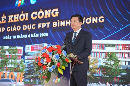 Phó Thủ tướng Mai Văn Chính phát biểu tại lễ khởi công công trình Tổ hợp Giáo dục FPT Bình Dương.