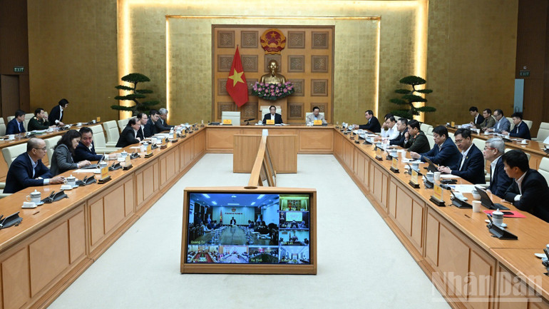 Toplantı sahnesi. (Fotoğraf: Tran Hai) ndo_br_a2-479.jpg