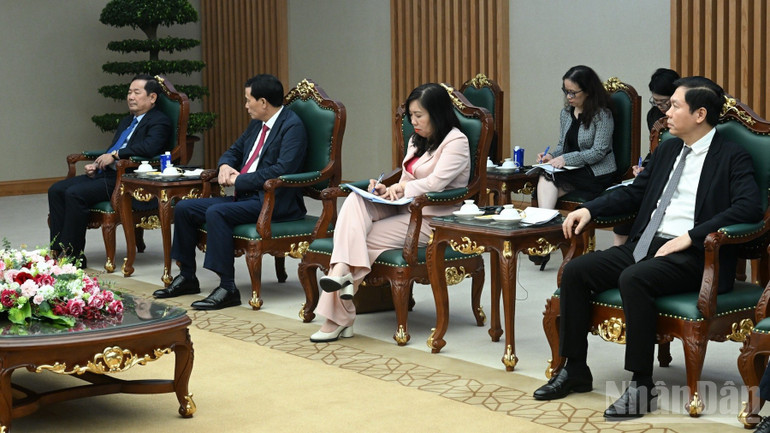 Lãnh đạo một số bộ, ngành Việt Nam tham dự buổi tiếp. (Ảnh: Trần Hải)