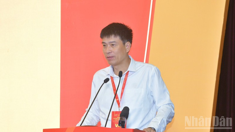 Thứ trưởng Xây dựng Phạm Minh Hà phát biểu ý kiến tại diễn đàn. (Ảnh: THANH GIANG) ndo_br_aa3-8641.jpg