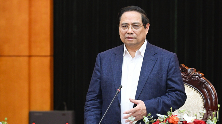 Thủ tướng Phạm Minh Chính phát biểu ý kiến chỉ đạo cuộc làm việc. (Ảnh: Trần Hải)