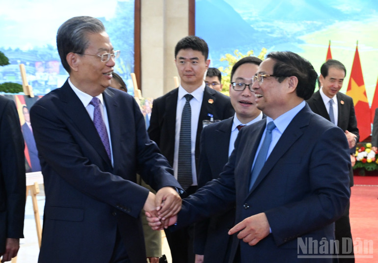 Trung Quốc luôn coi quan hệ với Việt Nam là ưu tiên trong chính sách ngoại giao láng giềng ndo_br_b9.jpg