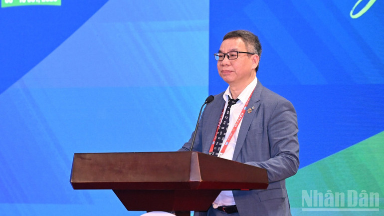 Chủ tịch Hiệp hội Doanh nghiệp Dịch vụ Logistics Việt Nam (VLA) Đào Trọng Khoa phát biểu tại Đại hội. ndo_br_a5-6118.jpg