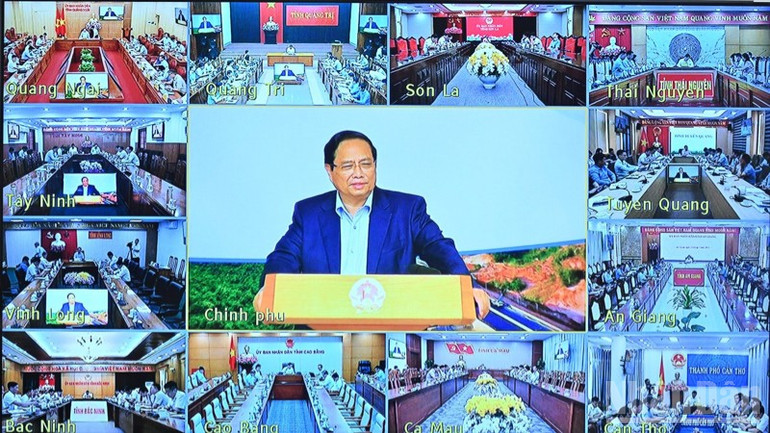 Hội nghị được truyền trực tuyến đến 26 tỉnh, thành phố có các dự án giao thông trọng điểm. (Ảnh: Trần Hải) ndo_br_a6-1351.jpg