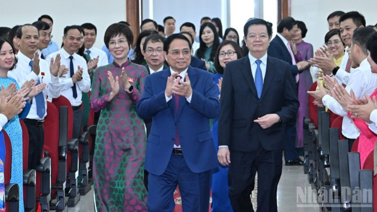 Bí thư Đảng ủy Chính phủ, Thủ tướng Chính phủ Phạm Minh Chính tới dự và chỉ đạo đại hội. (Ảnh: TRẦN HẢI) ndo_br_b2-494.jpg