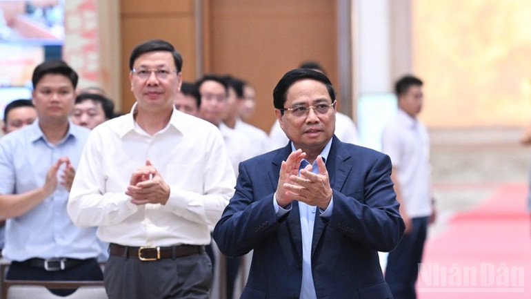 O primeiro-ministro Pham Minh Chinh compareceu e presidiu a quarta reunião do Comitê Diretor. (Foto: TRAN HAI) ndo_br_c1-8334.jpg
