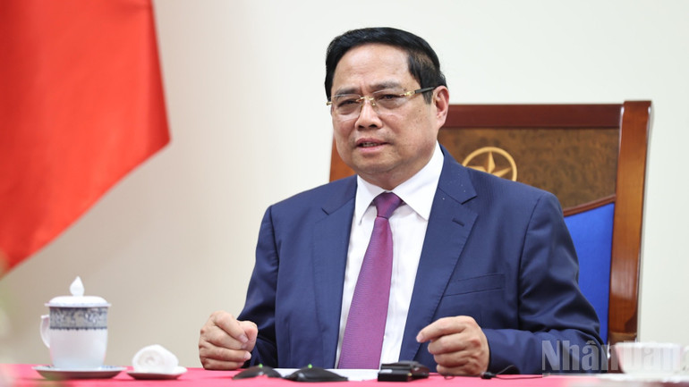 Thủ tướng Chính phủ Phạm Minh Chính phát biểu ý kiến tại cuộc điện đàm. (Ảnh: TRẦN HẢI)