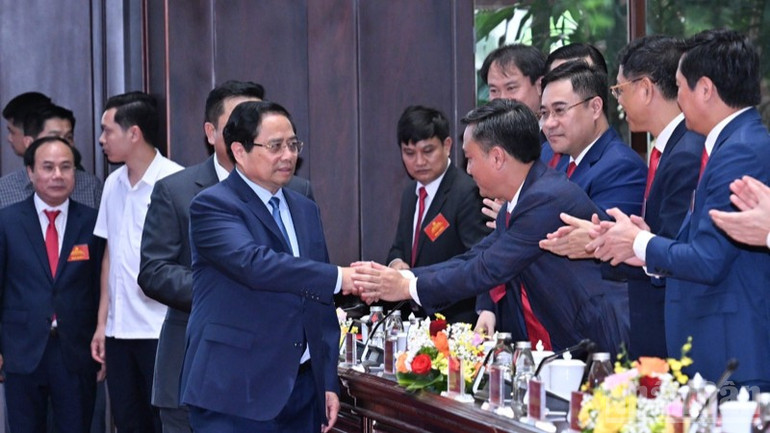 Bí thư Đảng ủy Chính phủ, Thủ tướng Chính phủ Phạm Minh Chính tới dự và chỉ đạo Đại hội đại biểu Đảng bộ Bộ Xây dựng lần thứ I, nhiệm kỳ 2025-2030. (Ảnh: TRẦN HẢI) ndo_br_a1-4047.jpg
