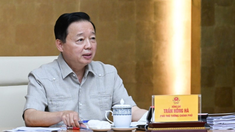 Phó Thủ tướng Trần Hồng Hà phát biểu ý kiến tại phiên họp. (Ảnh: TRẦN HẢI) b10-2375.jpg