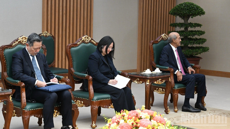 Đoàn đại biểu Tổ chức Sở hữu trí tuệ Thế giới (WIPO) tham dự buổi tiếp. (Ảnh: Trần Hải)