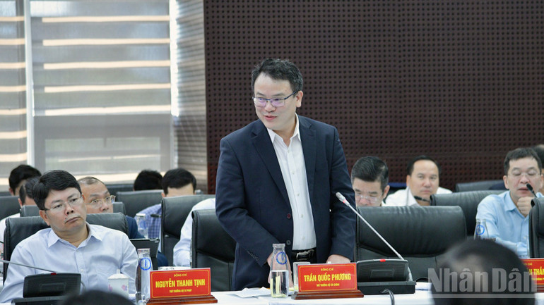 Thứ trưởng Tài chính Trần Quốc Phương phát biểu ý kiến tại cuộc làm việc. (Ảnh: Thanh Giang)