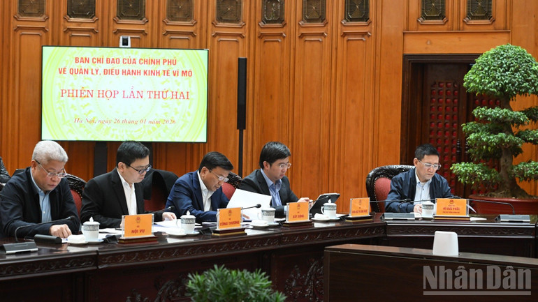 Các thành viên Ban Chỉ đạo tham dự phiên họp. (Ảnh: TRẦN HẢI)