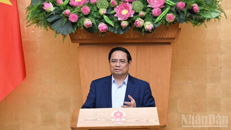 Bí thư Đảng uỷ Chính phủ, Thủ tướng Chính phủ Phạm Minh Chính phát biểu ý kiến tại cuộc họp. ndo_br_a5-7311-1023.jpg