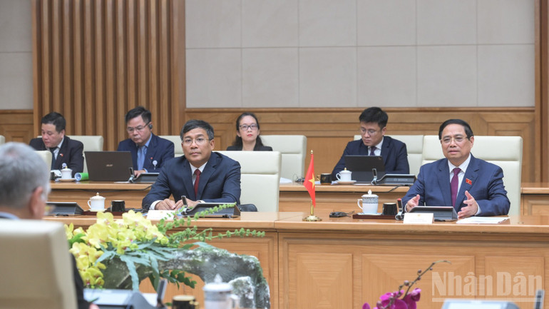 Thủ tướng Phạm Minh Chính phát biểu ý kiến tại buổi tiếp. (Ảnh: TRẦN HẢI) ndo_br_d5-7708.jpg