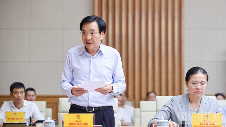 Bộ trưởng, Chủ nhiệm Văn phòng Chính phủ Trần Văn Sơn phát biểu tại Hội nghị (Ảnh: Trần Hải). ndo_br_a5-8578.jpg