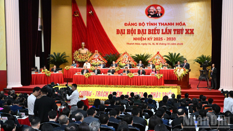 Quang cảnh Đại hội đại biểu Đảng bộ tỉnh Thanh Hóa lần thứ XX, nhiệm kỳ 2025-2030. (Ảnh: TRẦN HẢI) ndo_br_b2-9044.jpg