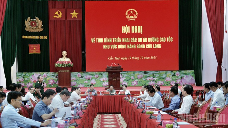 Quang cảnh hội nghị. (Ảnh: Thanh Giang) ndo_br_c1-1681.jpg