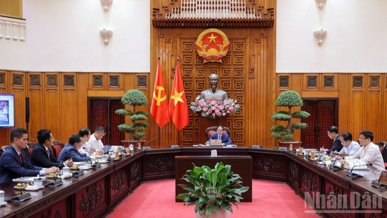 Quang cảnh buổi làm việc. (Ảnh: TRẦN HẢI). ndo_br_b1-4166.jpg