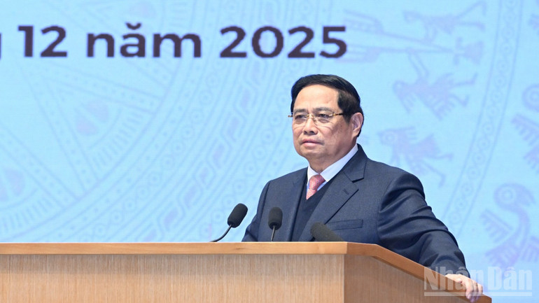 Thủ tướng Chính phủ Phạm Minh Chính phát biểu ý kiến tại Lễ kỷ niệm. (Ảnh: TRẦN HẢI)