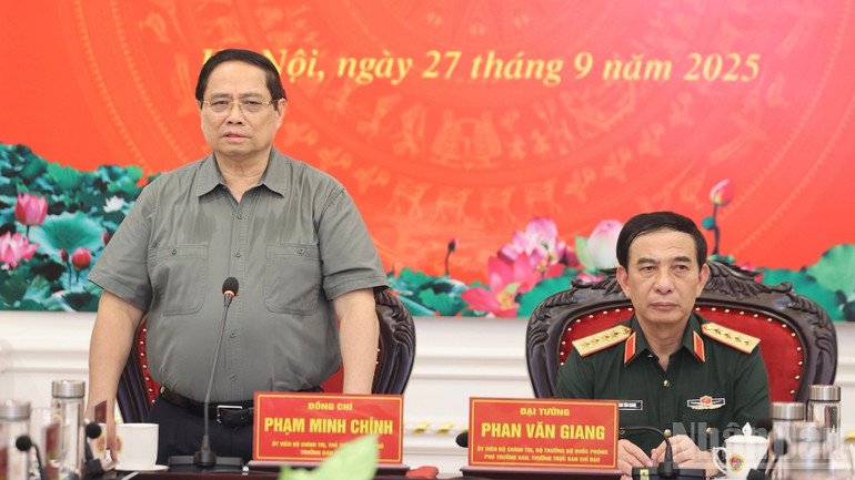 នាយករដ្ឋមន្ត្រី Pham Minh Chinh ថ្លែងមតិក្នុងកិច្ចប្រជុំ។ ndo_br_b1-40.jpg