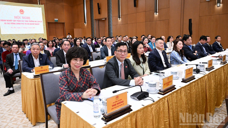 Đại diện lãnh đạo các tập đoàn, tổng công ty tham dự hội nghị. (Ảnh: TRẦN HẢI)