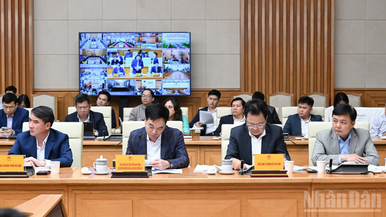 Các đại biểu tham dự phiên họp. (Ảnh: Trần Hải)