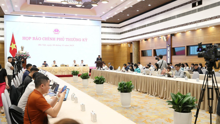 Quang cảnh buổi họp báo. (Ảnh: VGP)