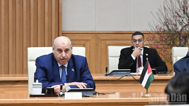 Chủ tịch Hạ viện Jordan Mazen Turki El Qadi phát biểu ý kiến. (Ảnh: Trần Hải)