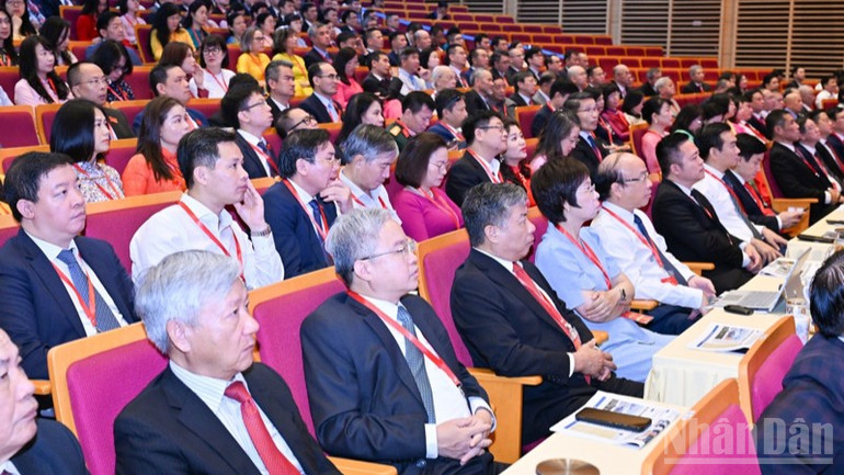 Các đại biểu tham dự Đại hội Đảng bộ Bộ Ngoại giao lần thứ I Nhiệm kỳ 2025-2030. (Ảnh: TRẦN HẢI) ndo_br_b5-4055.jpg