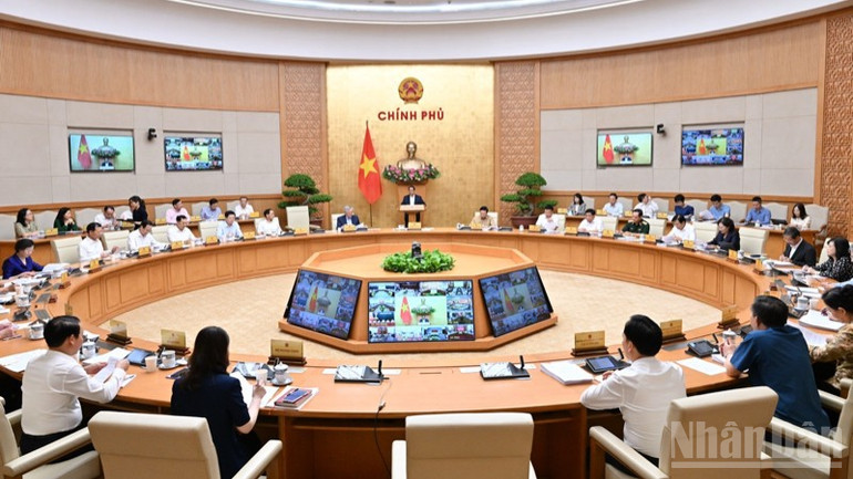 Quang cảnh hội nghị trực tuyến của Chính phủ với các địa phương. (Ảnh: Trần Hải) ndo_br_b1-7624.jpg