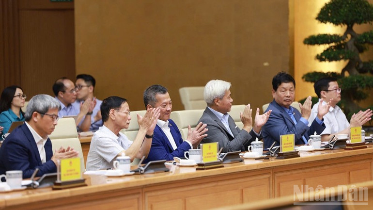Các đại biểu tham dự buổi làm việc. (Ảnh: Trần Hải) ndo_br_b1-9354.jpg