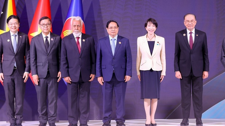 Kết thúc hội nghị, các lãnh đạo ASEAN và Nhật Bản đã thông qua Tuyên bố chung về thúc đẩy và triển khai Quan điểm của ASEAN về Ấn Độ Dương-Thái Bình Dương (AOIP). (Ảnh: VGP/Nhật Bắc) a1-4890-2922.jpg