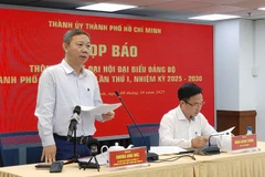 Đồng chí Dương Anh Đức, Trưởng Ban Tuyên giáo và Dân vận Thành ủy Thành phố Hồ Chí Minh thông tin một số nội dung cơ bản về Đại hội đại biểu Đảng bộ Thành phố Hồ Chí Minh lần thứ I, nhiệm kỳ 2025-2030 tại buổi họp báo. (Ảnh: HỮU LONG)