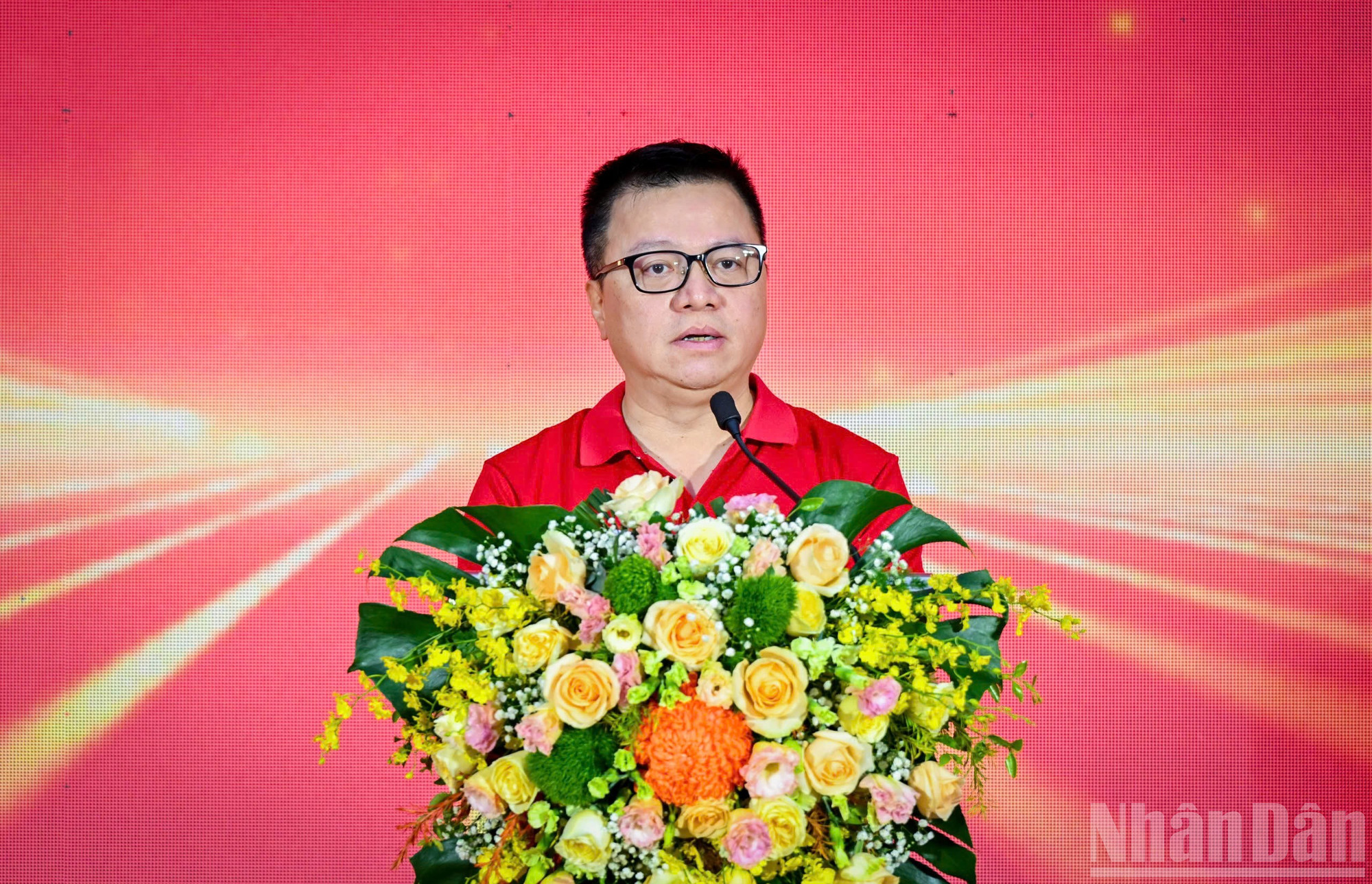 Đồng chí Lê Quốc Minh, Ủy viên Trung ương Đảng, Tổng Biên tập Báo Nhân Dân, Phó Trưởng Ban Tuyên giáo và Dân vận Trung ương, Chủ tịch Hội Nhà báo Việt Nam, đồng Trưởng Ban Chỉ đạo, phát biểu tại Lễ phát động. ndo_br_z6911839425684-d9698eaa2fc22bdf2ef4ba9ba2397969.jpg