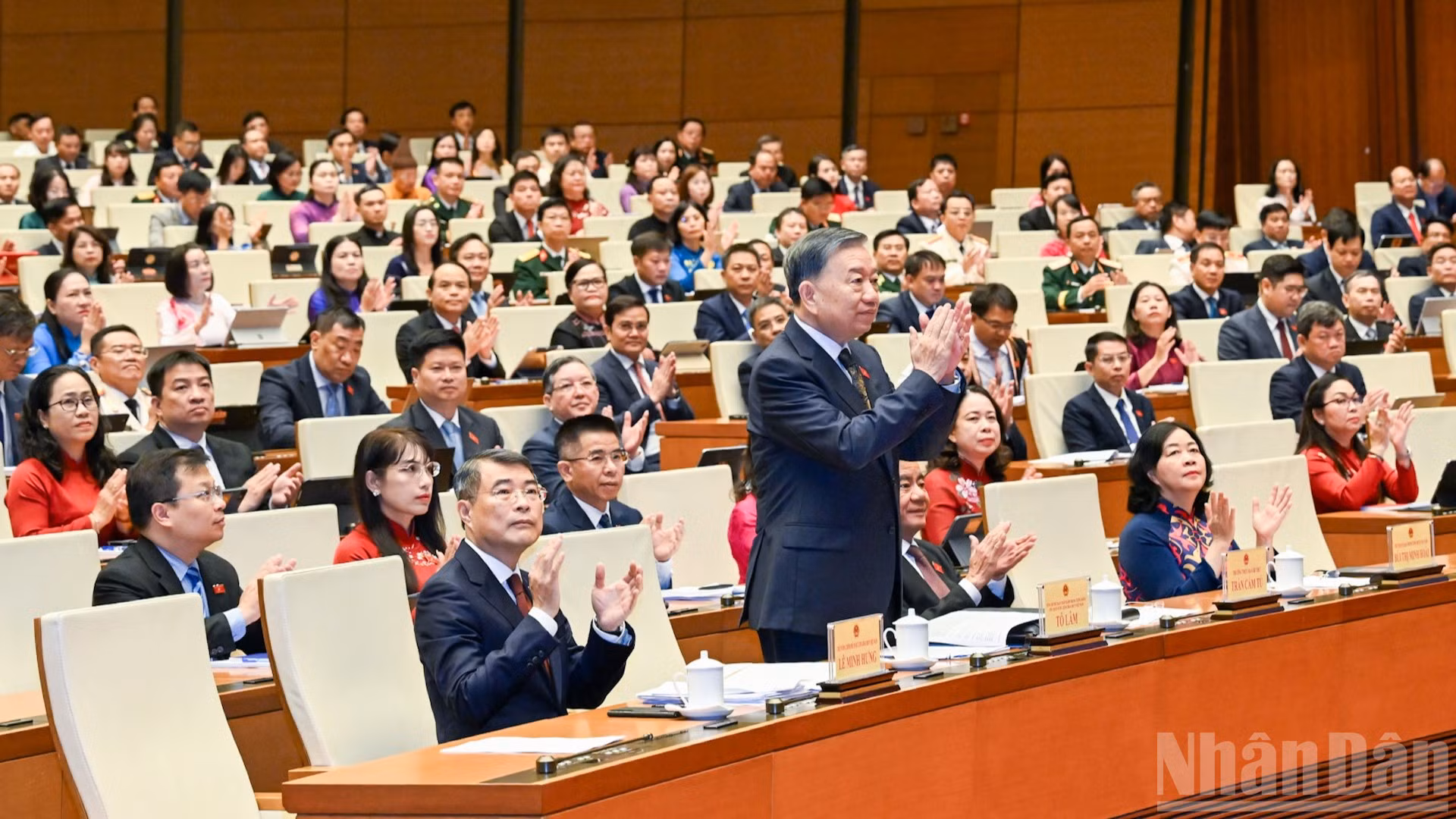 Tổng Bí thư, Chủ tịch nước Tô Lâm và các đồng chí lãnh đạo Đảng và Nhà nước dự phiên khai mạc Kỳ họp không thường lệ thứ nhất, Quốc hội khóa XVI. (Ảnh: DUY LINH)