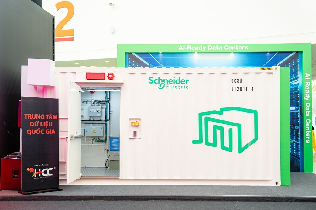 Trung tâm dữ liệu dạng module triển khai nhanh, mở rộng linh hoạt của Schneider Electric trong khu vực trưng bày của Trung tâm Dữ liệu quốc gia, Bộ Công an. schneider-2.jpg