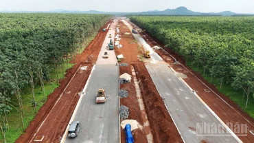 Đường Vành đai 1 Long Khánh đang được tăng tốc đẩy nhanh tiến độ để hoàn thành cuối năm 2025.