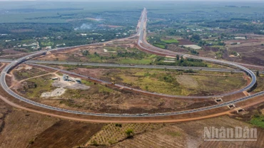 Các tuyến cao tốc khởi công xây dựng trên địa bàn Đồng Nai sẽ góp phần kết nối vùng.