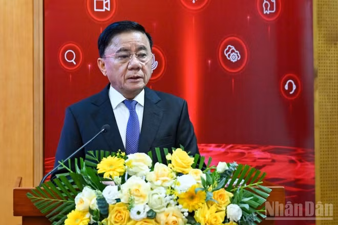 Đồng chí Trần Cẩm Tú, Ủy viên Bộ Chính trị, Thường trực Ban Bí thư. (Ảnh: DUY LINH)