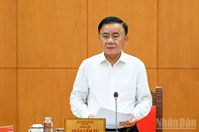 Đồng chí Trần Cẩm Tú, Ủy viên Bộ Chính trị, Thường trực Ban Bí thư. (Ảnh: DUY LINH)