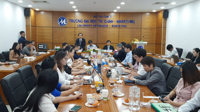 Quang cảnh hội thảo khoa học “Giải pháp phát triển ngành công nghiệp năng lượng tái tạo tại khu vực Nam Bộ”.