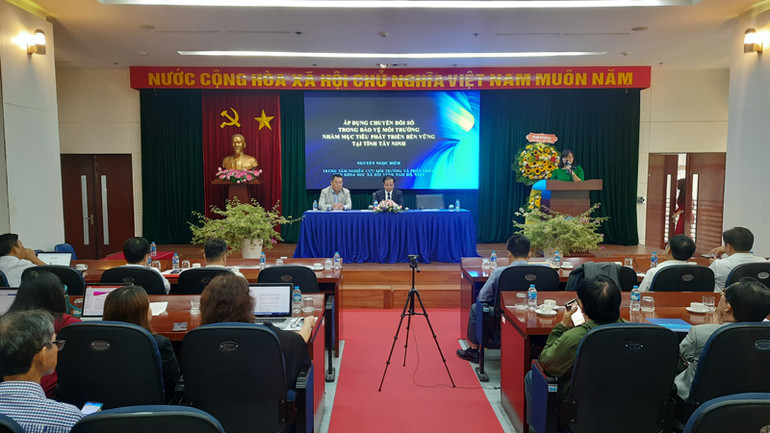 Quang cảnh hội thảo.