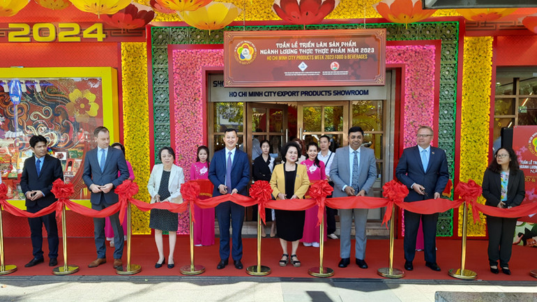 Nghi thức khai mạc Tuần lễ Triển lãm sản phẩm ngành lương thực, thực phẩm năm 2023.