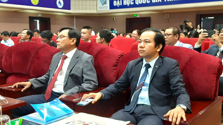 Các đại biểu tham dự hội nghị