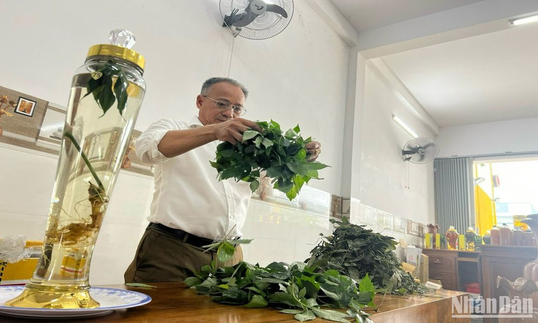 Các chủ thể tham gia OCOP tiếp cận nguồn vốn, cơ hội tham gia sàn thương mại để mở rộng thị trường. Các chủ thể tham gia OCOP tiếp cận nguồn vốn, cơ hội tham gia sàn thương mại để mở rộng thị trường.