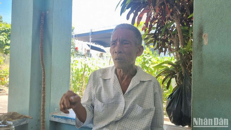 Đối với ông Phạm Văn Nuôi, nguyên Chủ tịch nước Trần Đức Lương là nhà lãnh đạo giản dị, gần gũi. Đối với ông Phạm Văn Nuôi, nguyên Chủ tịch nước Trần Đức Lương là nhà lãnh đạo giản dị, gần gũi.