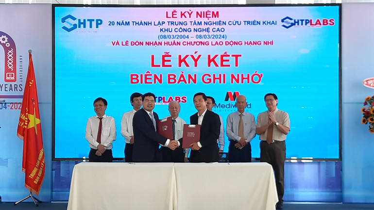 Trung tâm Nghiên cứu triển khai ký kết hợp tác với các đơn vị.