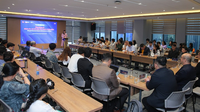 Quang cảnh tọa đàm.